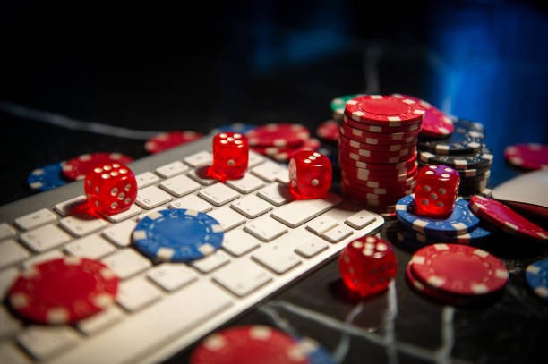 diponegoro togel Singapore Pools mobile interface showing live draw results and ticket tracking